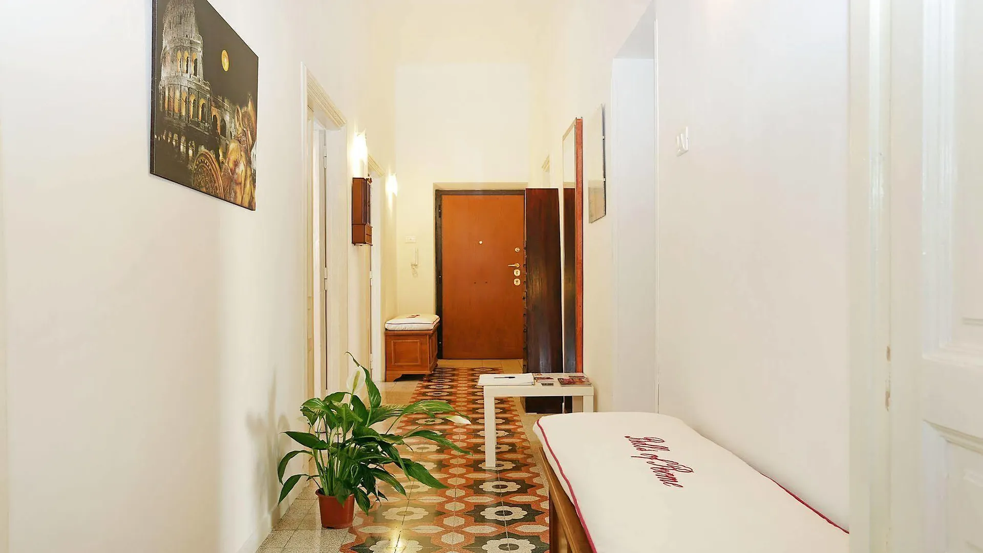 Bells Of Rome Hotel 2*,