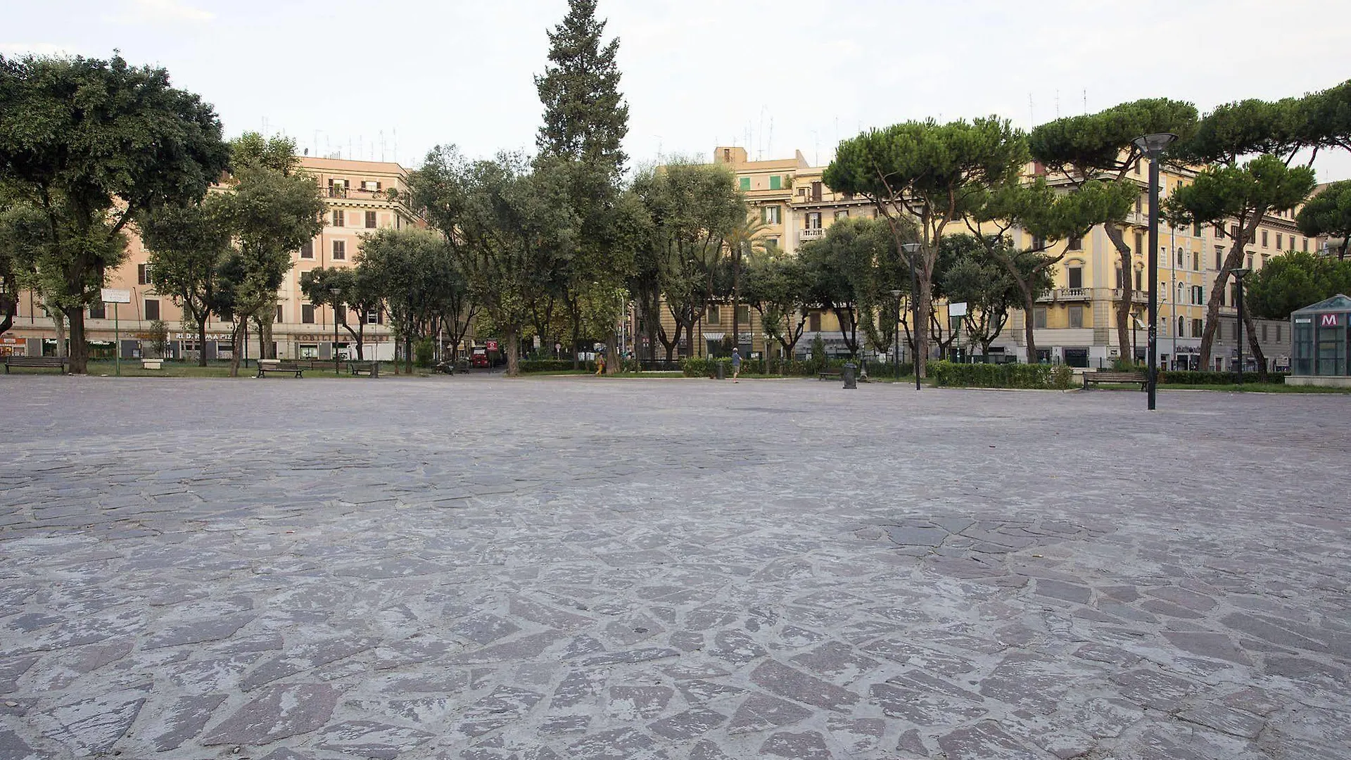 Bells Of Rome Hotel 2*,  Italien