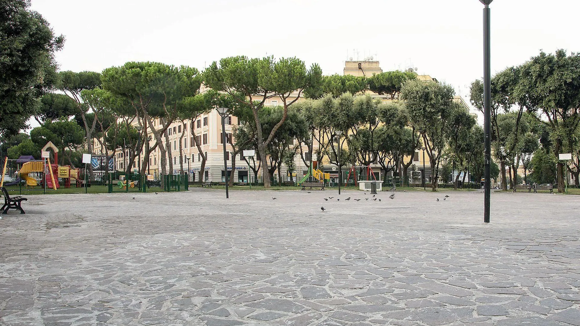 Bells Of Rome Hotel 2*,